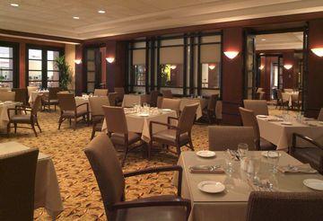 Embassy Suites Cleveland - Downtown Екстер'єр фото